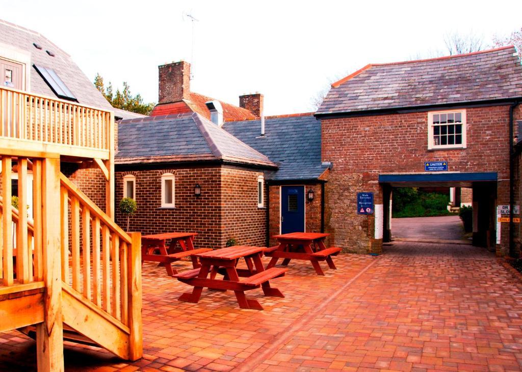 New - Dorchester 3* Broadmayne