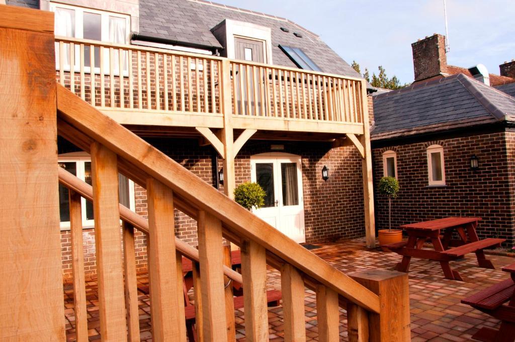New - Dorchester 3*